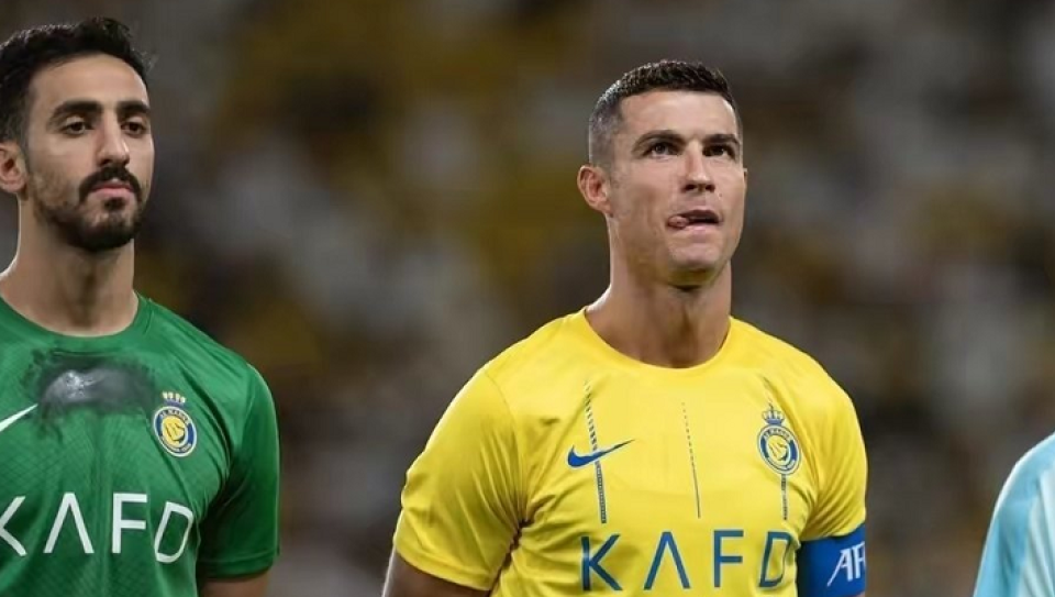 内马尔传射破门，领头羊稳居榜首