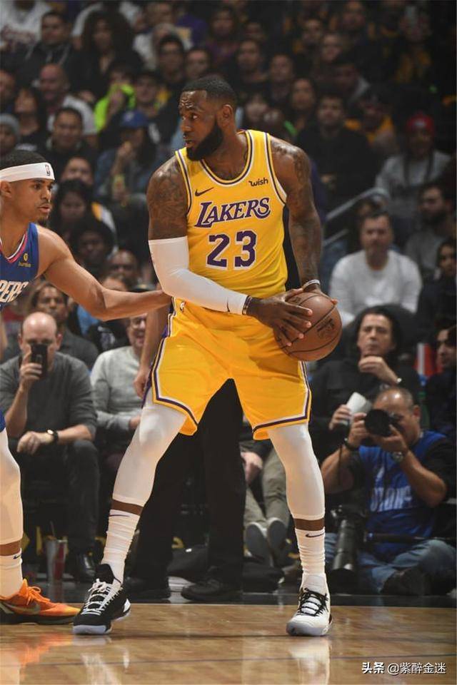 欧洲国家队新援加盟，灵活多变的战术布阵