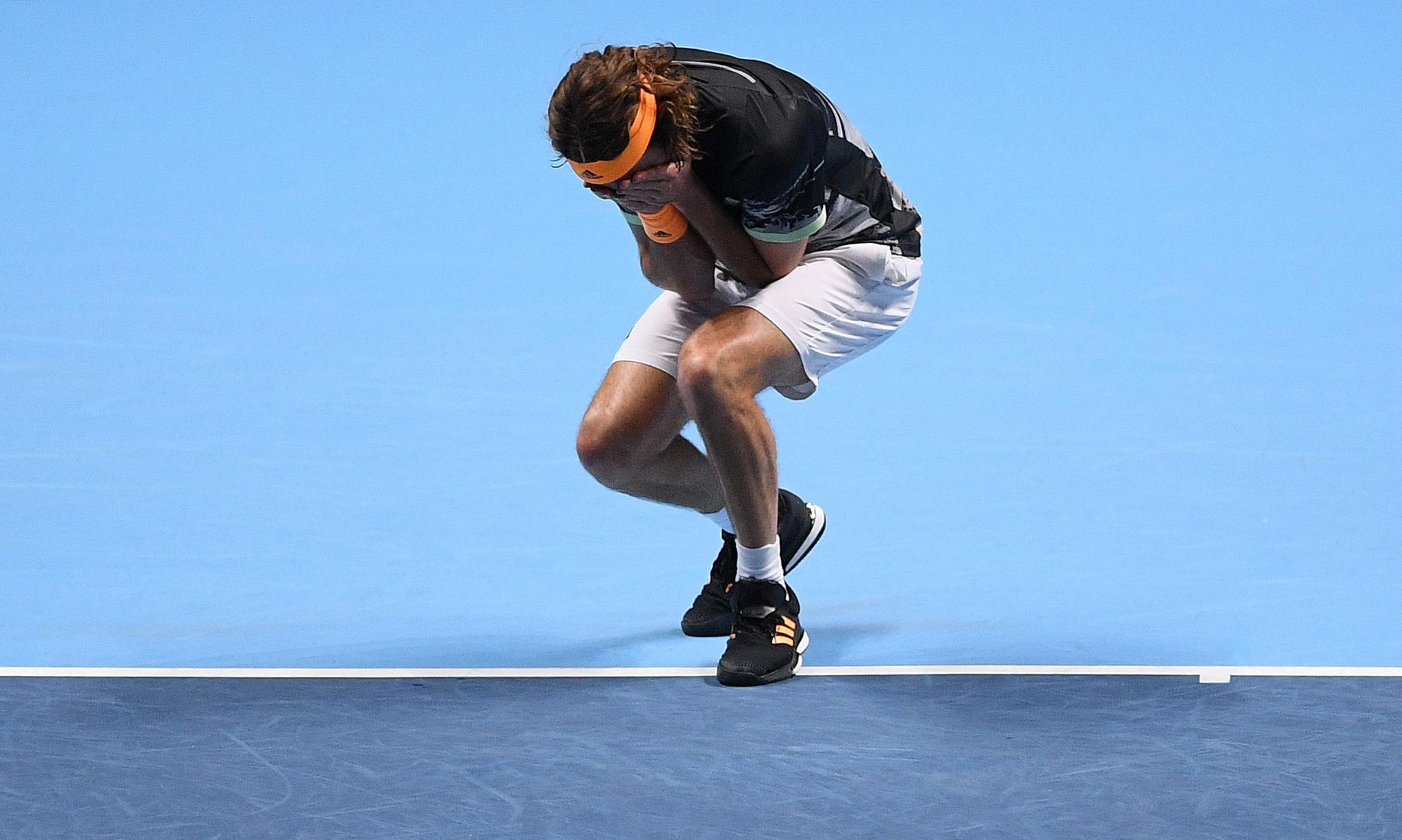 ATP总决赛逆转戴维斯杯，西西帕斯点燃赛场